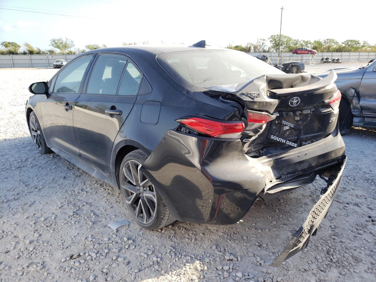 Photo 3 from auction – 2020 TOYOTA COROLLA SE with VIN 5YFS4RCE1LP026870