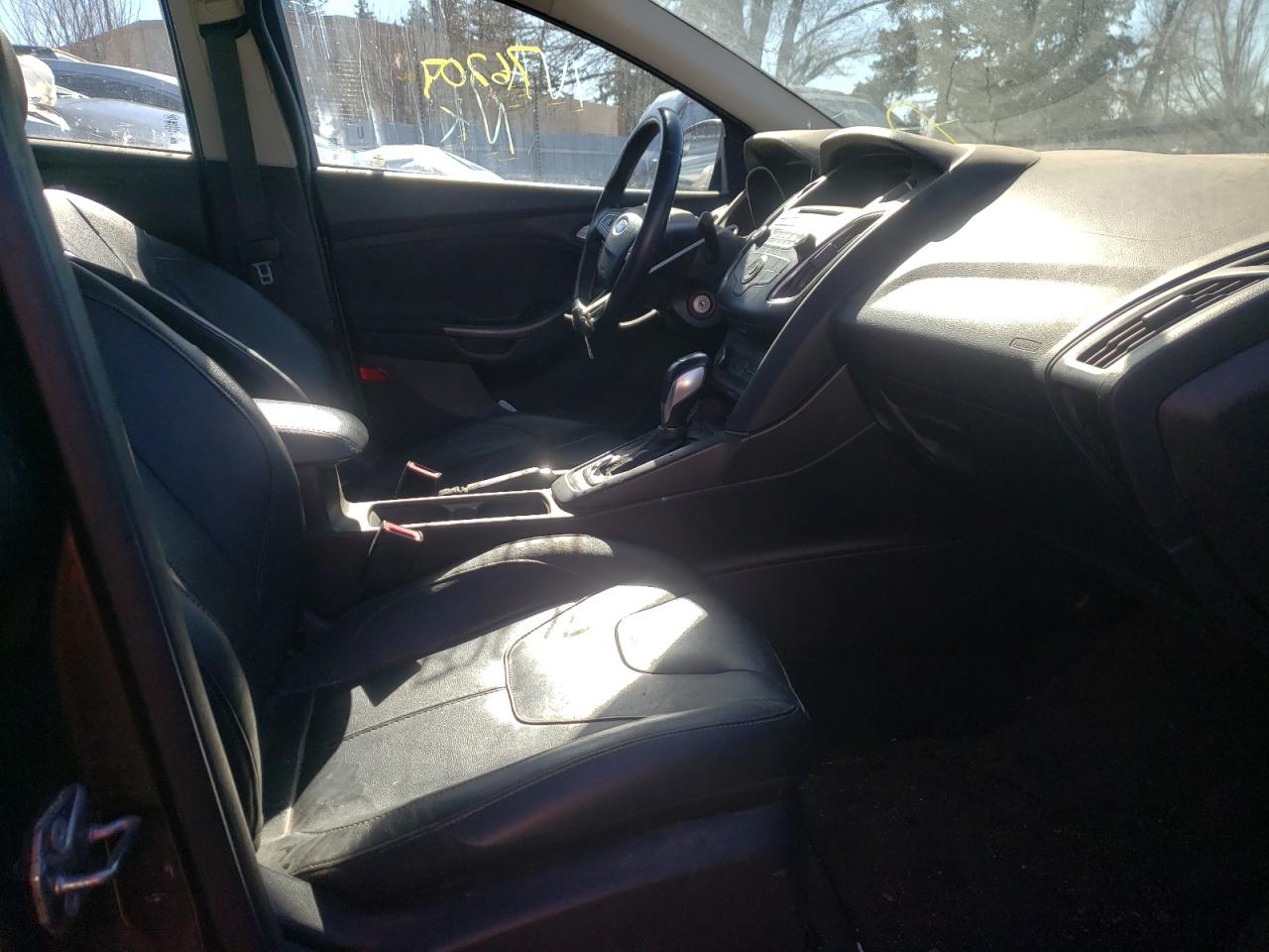 Photo 5 from auction – 2015 FORD FOCUS SE with VIN 1FADP3K24FL287532