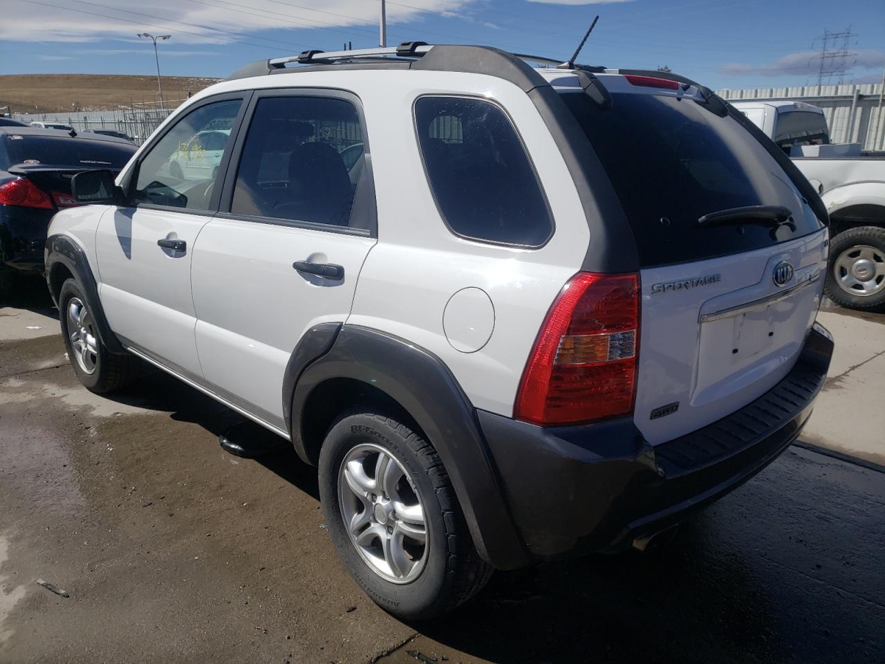 Photo 3 from auction – 2008 KIA SPORTAGE E with VIN KNDJE723687542972