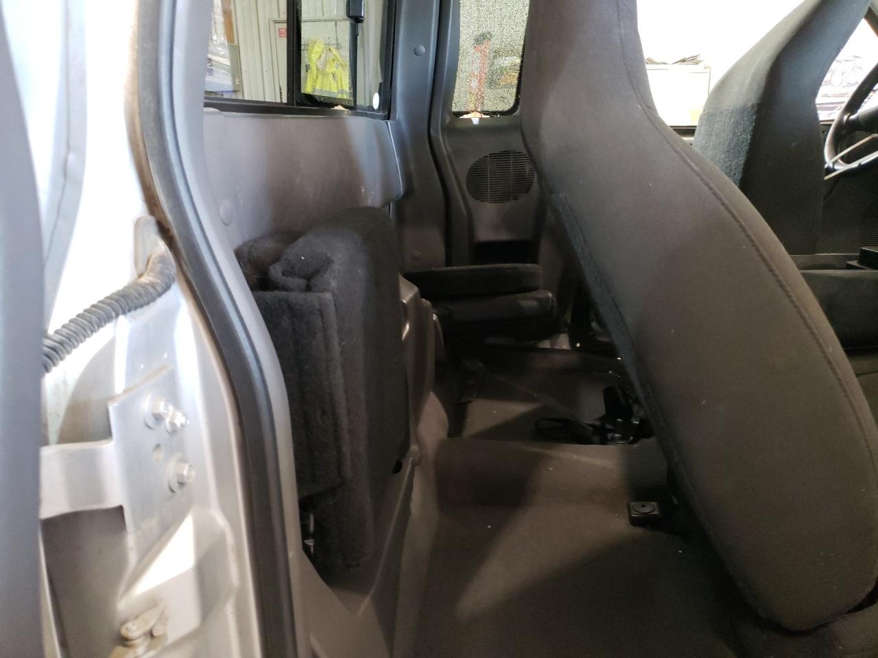 Photo 6 from auction – 2003 FORD RANGER SUP with VIN 1FTYR44V63PA56221