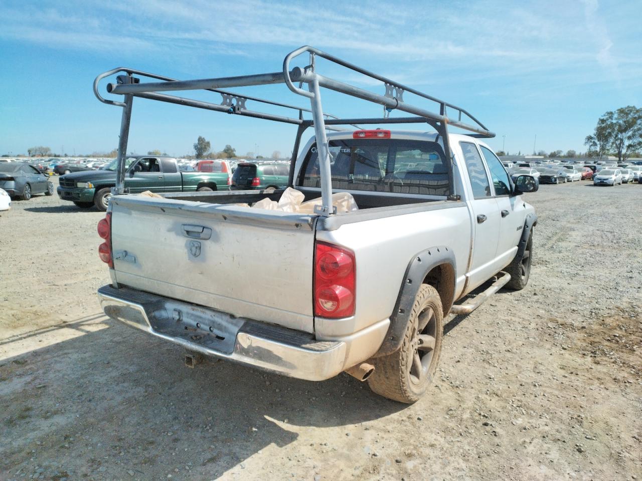 Photo 4 from auction – 2008 DODGE RAM 1500 S with VIN 1D7HA182X8J129628