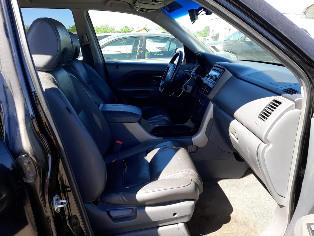 Photo 5 from auction – 2007 HONDA PILOT EXL with VIN 5FNYF28547B003279
