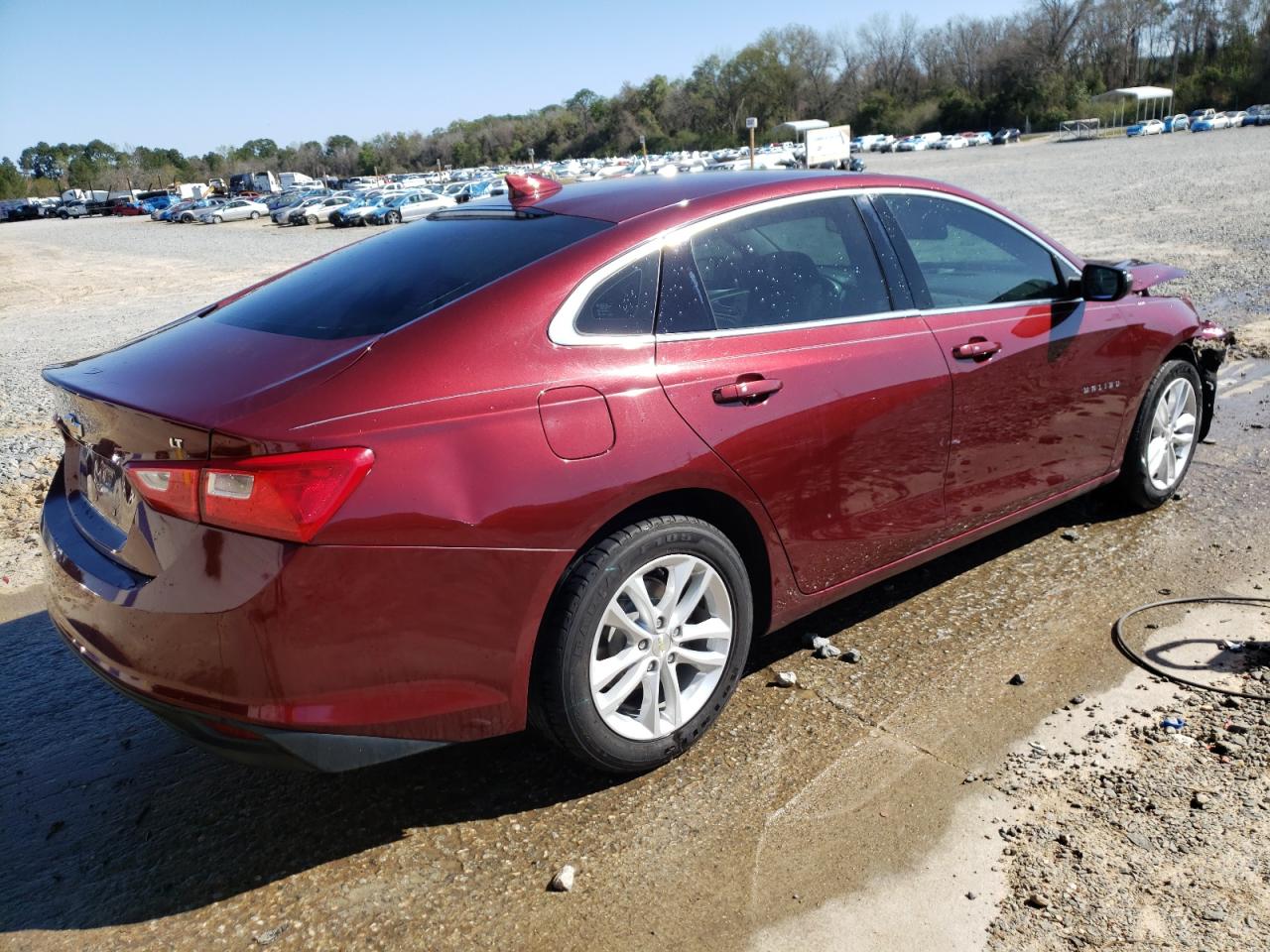 Photo 4 from auction – 2016 CHEVROLET MALIBU LT with VIN 1G1ZE5ST4GF313159