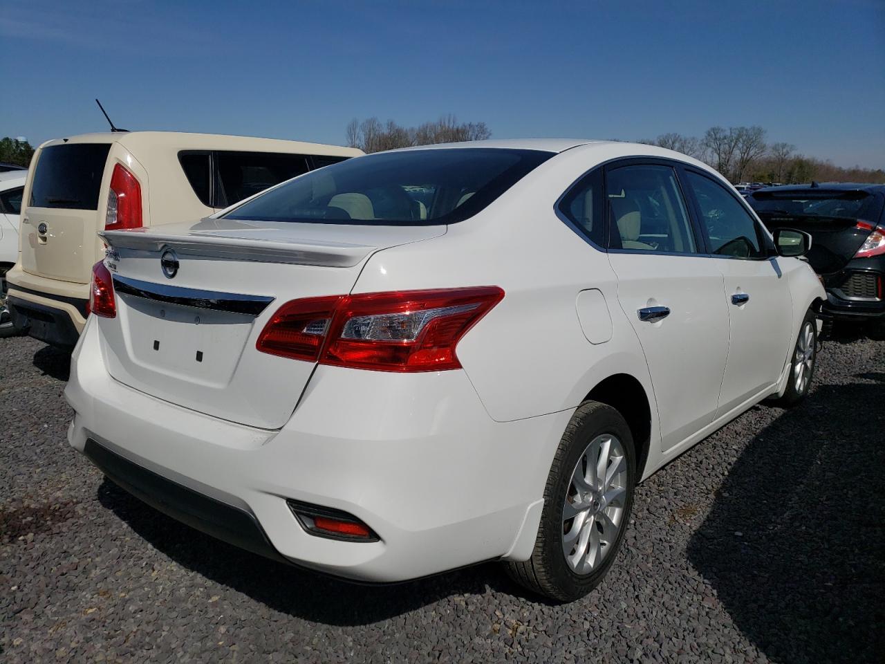 Photo 4 from auction – 2017 NISSAN SENTRA S with VIN 3N1AB7AP7HY262038