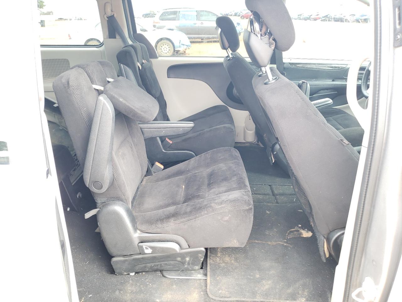 Photo 6 from auction – 2014 DODGE GR CARAVAN with VIN 2C4RDGBG8ER421170