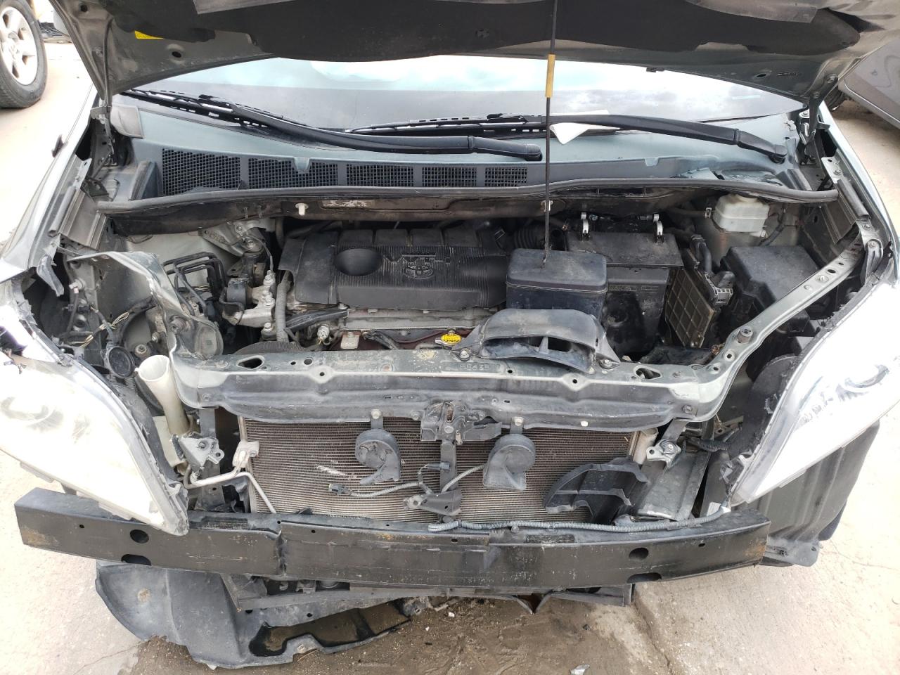 Photo 7 from auction – 2012 TOYOTA SIENNA BAS with VIN 5TDKA3DC7CS010747