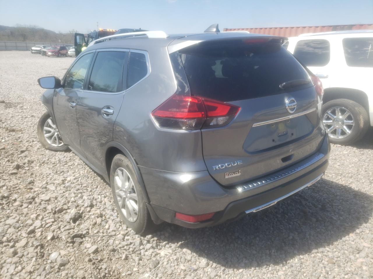 Photo 3 from auction – 2018 NISSAN ROGUE S with VIN JN8AT2MT1JW488308