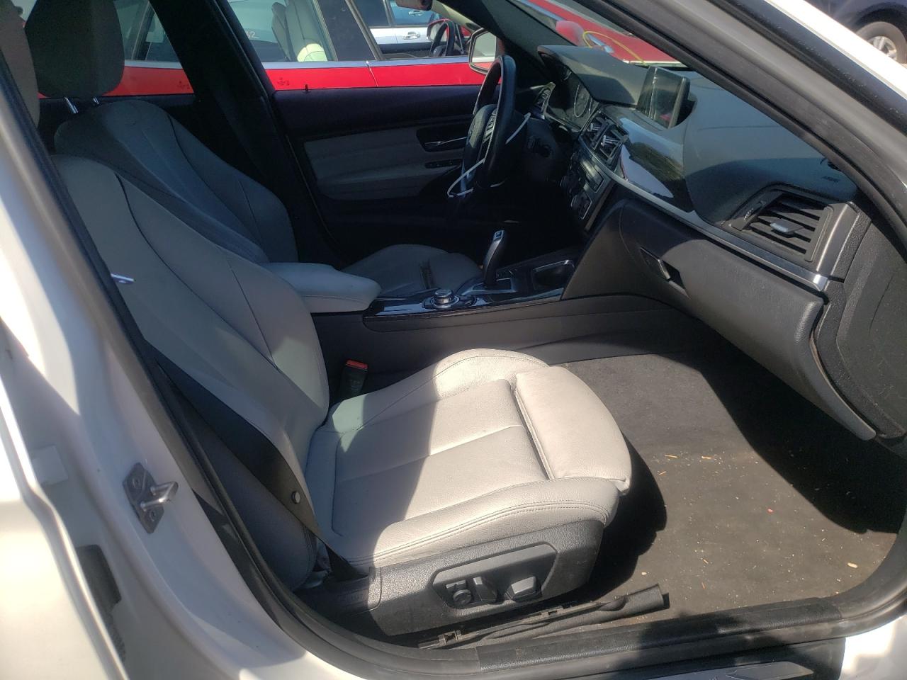 Photo 5 from auction – 2013 BMW 328 I SULE with VIN WBA3C1C5XDF443774