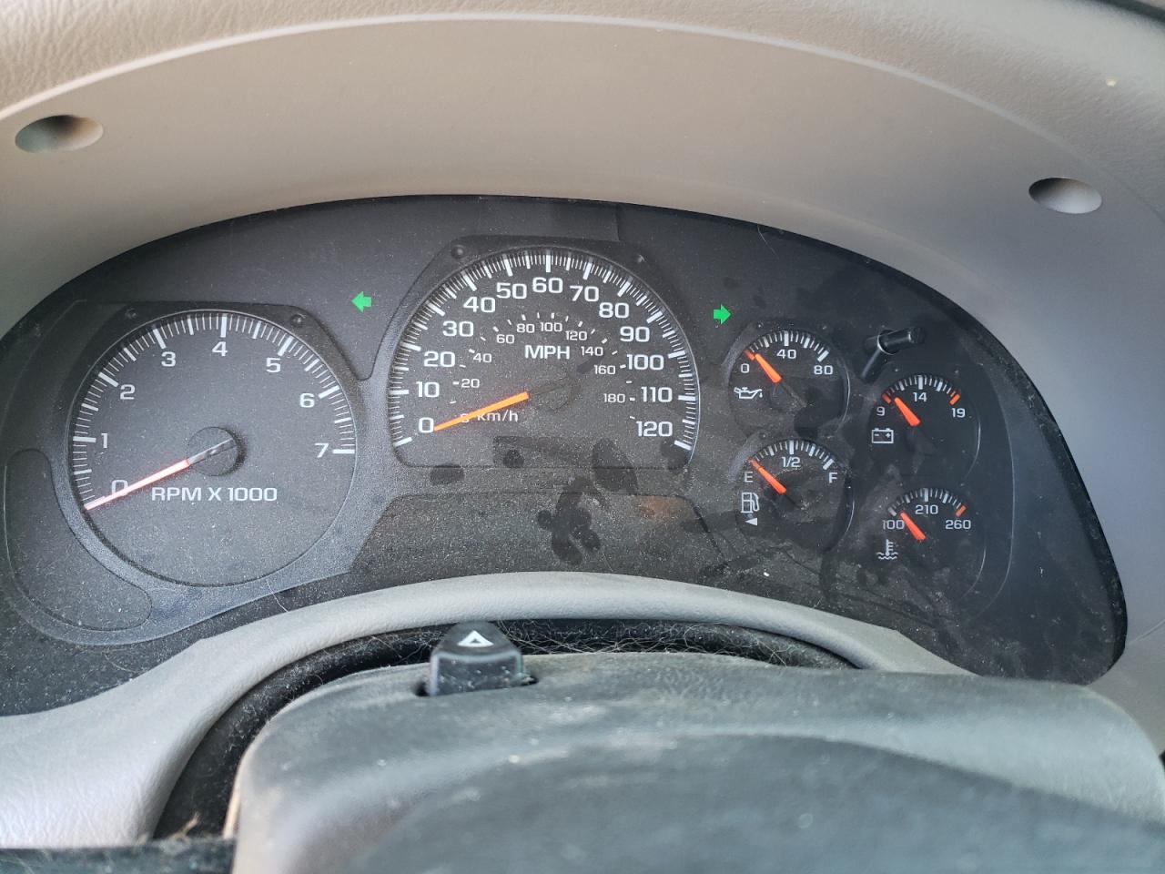Photo 8 from auction – 2005 CHEVROLET TRAILBLAZE with VIN 1GNDT13SX52269959