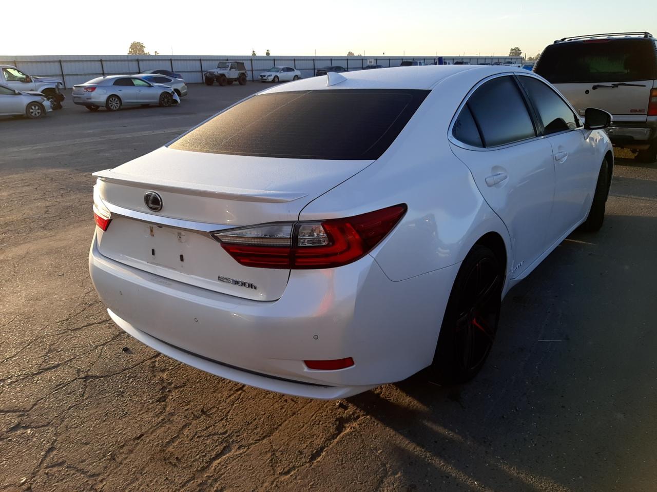Photo 4 from auction – 2016 LEXUS ES 300H with VIN JTHBW1GG3G2109985