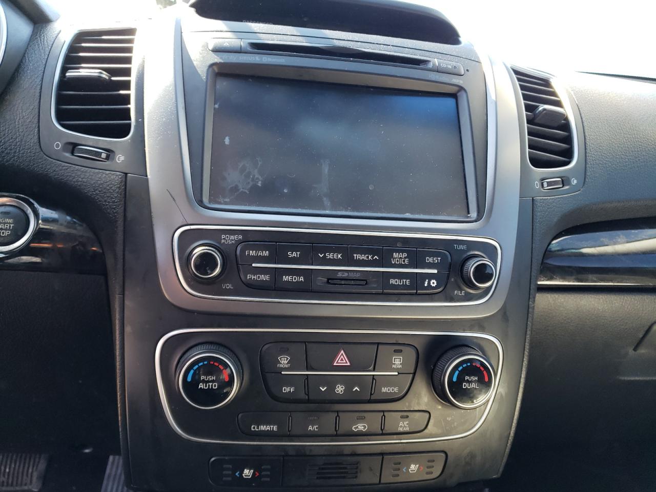 Photo 9 from auction – 2014 KIA SORENTO EX with VIN 5XYKU4A78EG497932