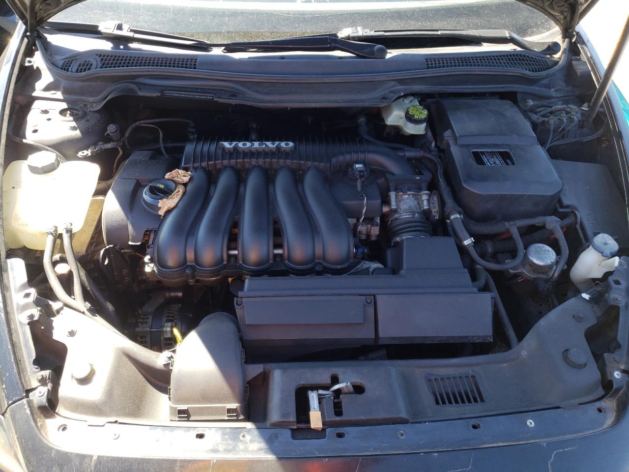 Photo 7 from auction – 2006 VOLVO S40 2.4I with VIN YV1MS382162182821