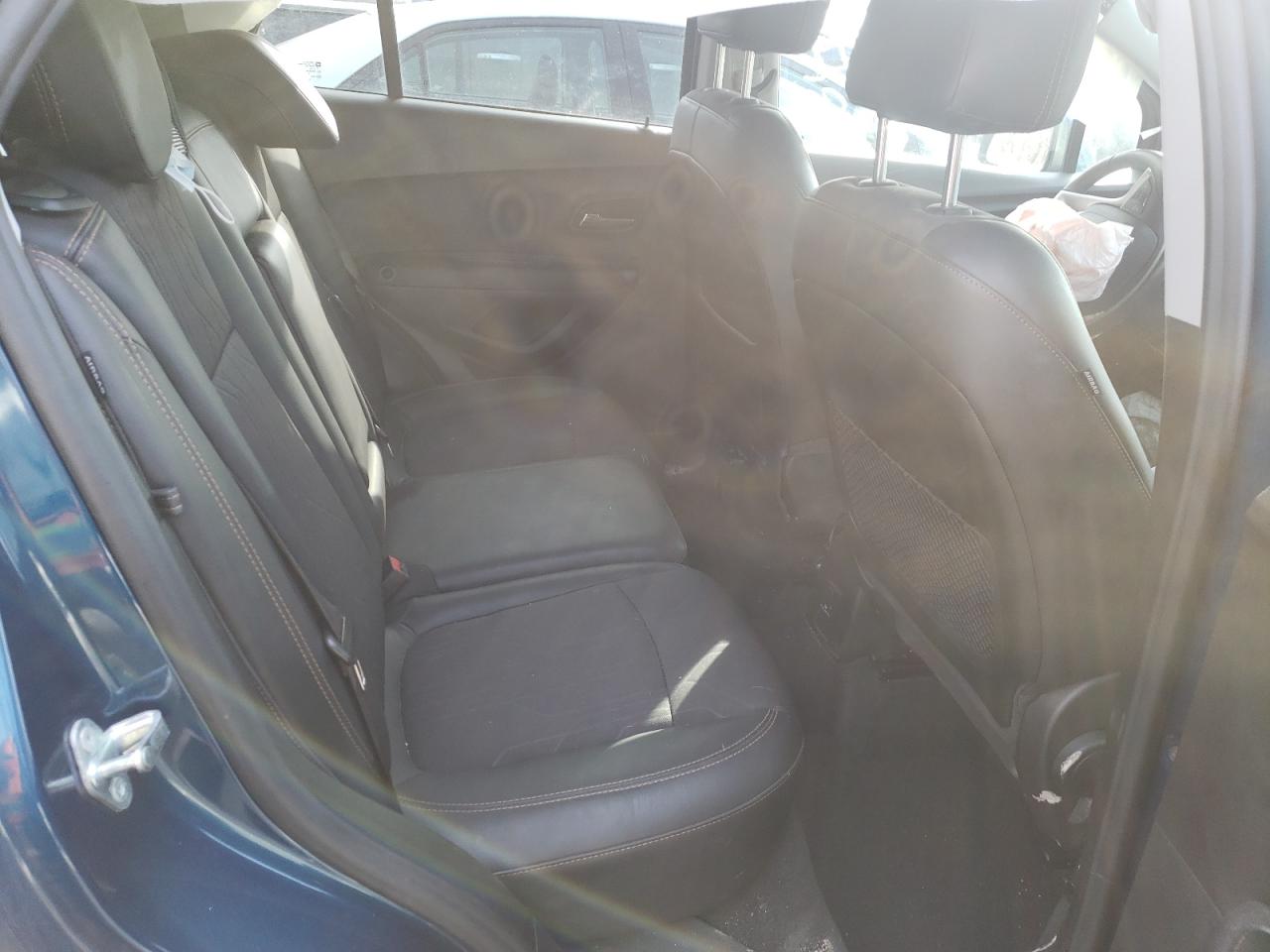 Photo 6 from auction – 2020 CHEVROLET TRAX 1LT with VIN 3GNCJPSB3LL297586