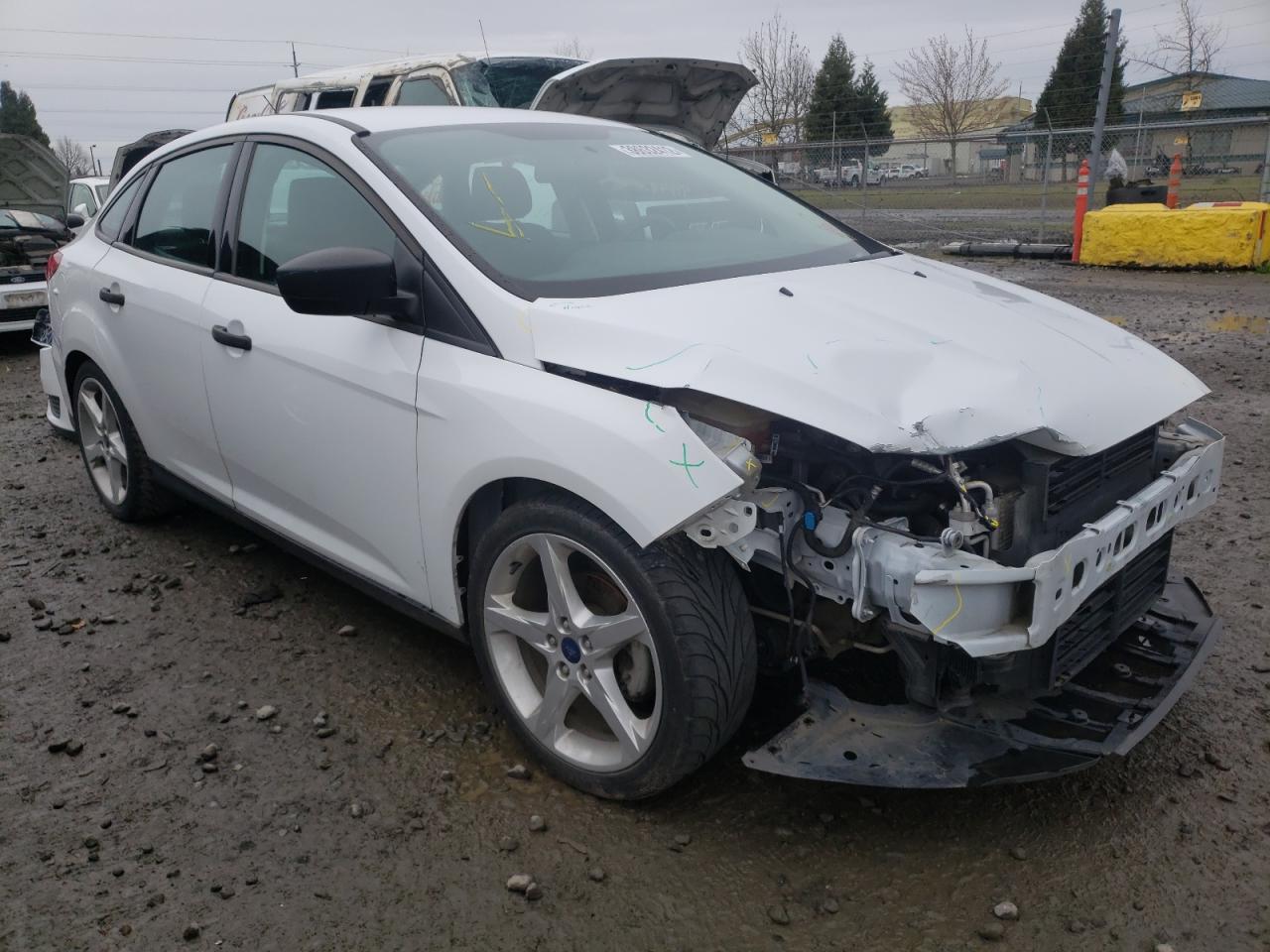 FORD FOCUS S 2015 with VIN 1FADP3E27FL375731 - Photo from auction