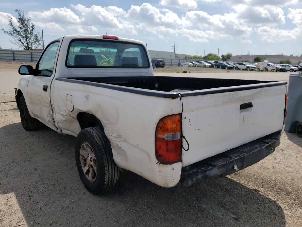 Photo 3 from auction – 2000 TOYOTA TACOMA with VIN 4TANL42N2YZ661688