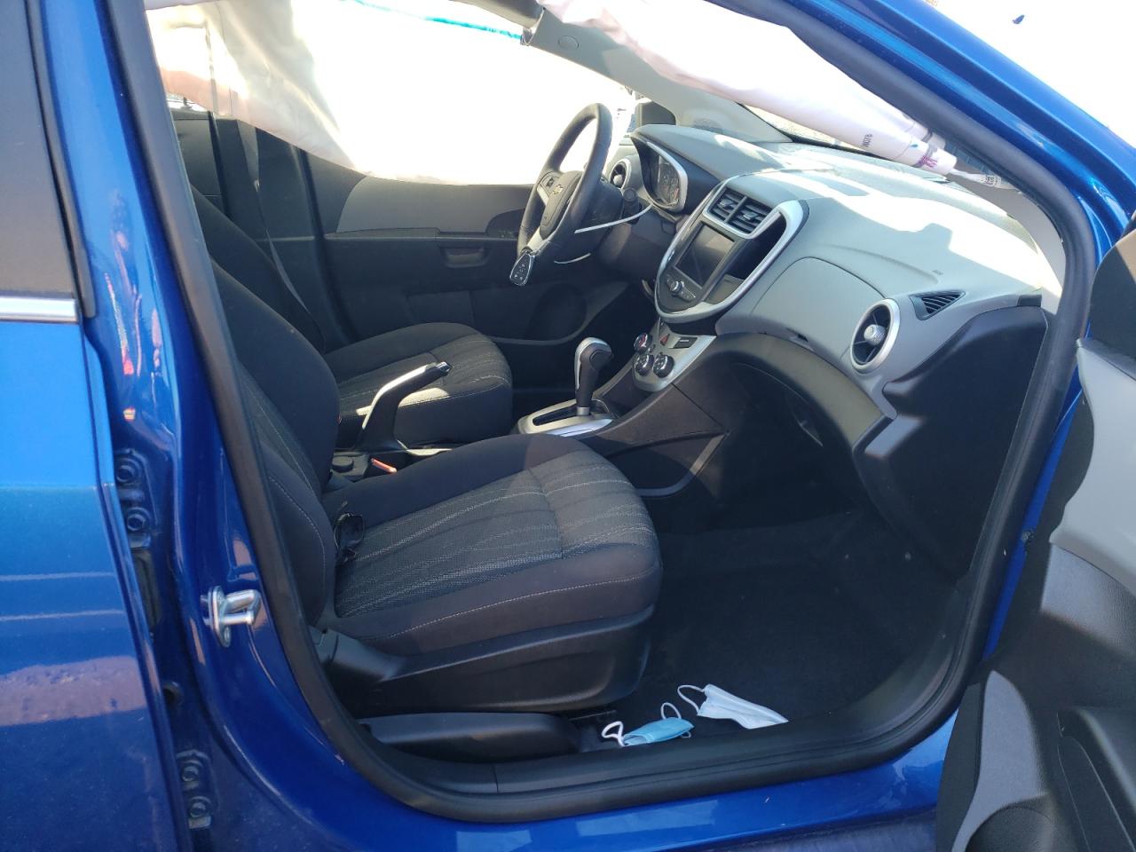 Photo 5 from auction – 2020 CHEVROLET SONIC LT with VIN 1G1JD5SB1L4101333