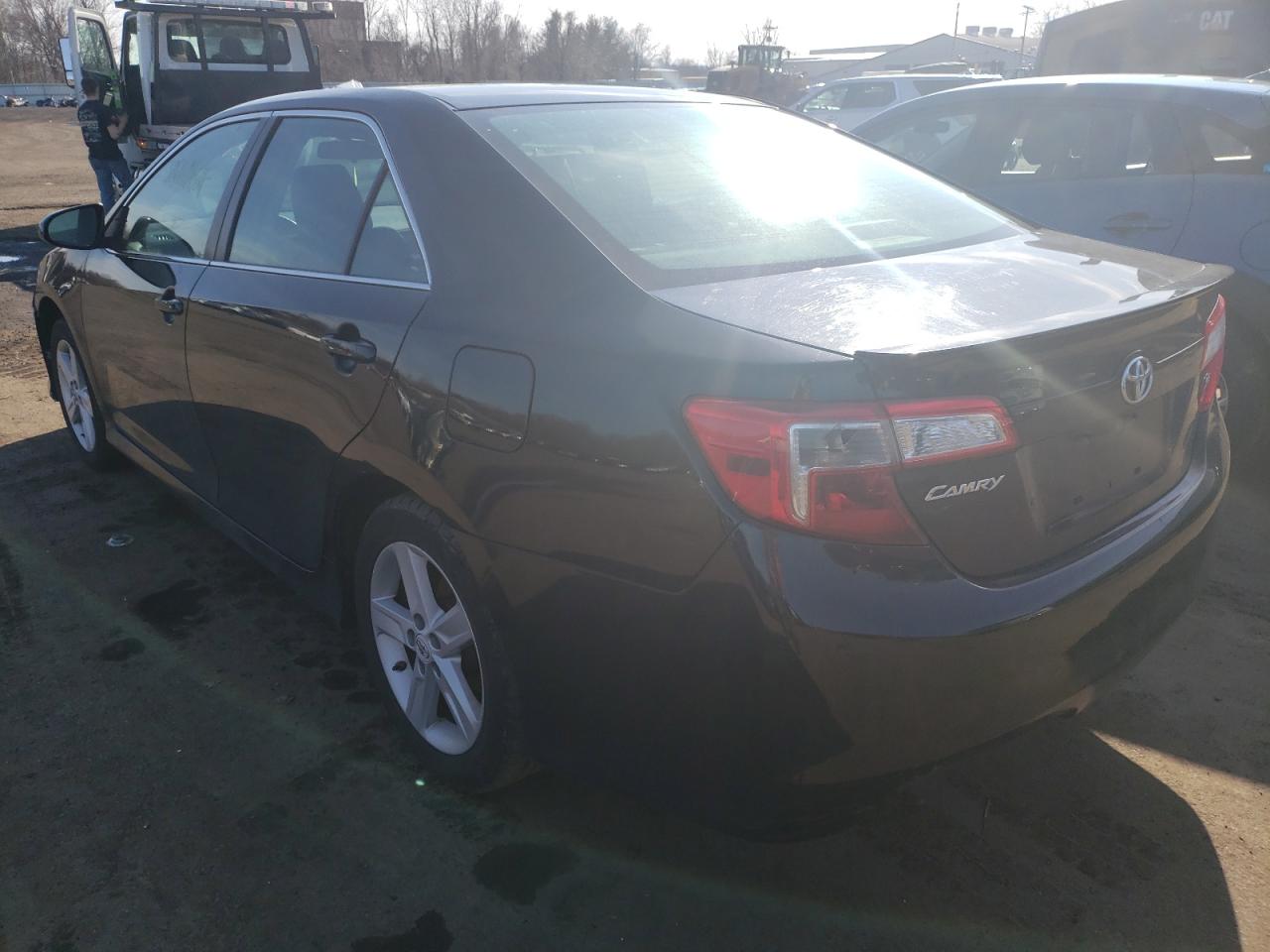 Photo 3 from auction – 2012 TOYOTA CAMRY BASE with VIN 4T1BF1FK0CU127426