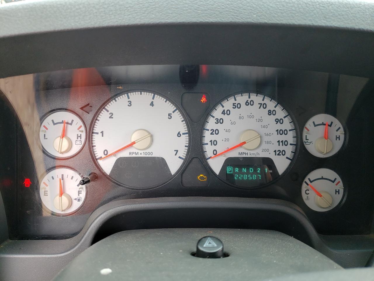 Photo 8 from auction – 2006 DODGE RAM 1500 S with VIN 1D7HA18256S557923