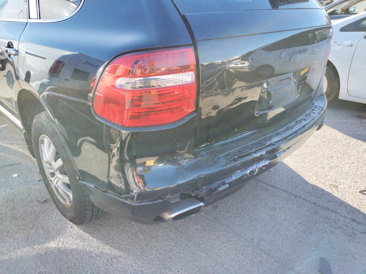 Photo 9 from auction – 2010 PORSCHE CAYENNE with VIN WP1AA2AP1ALA03707
