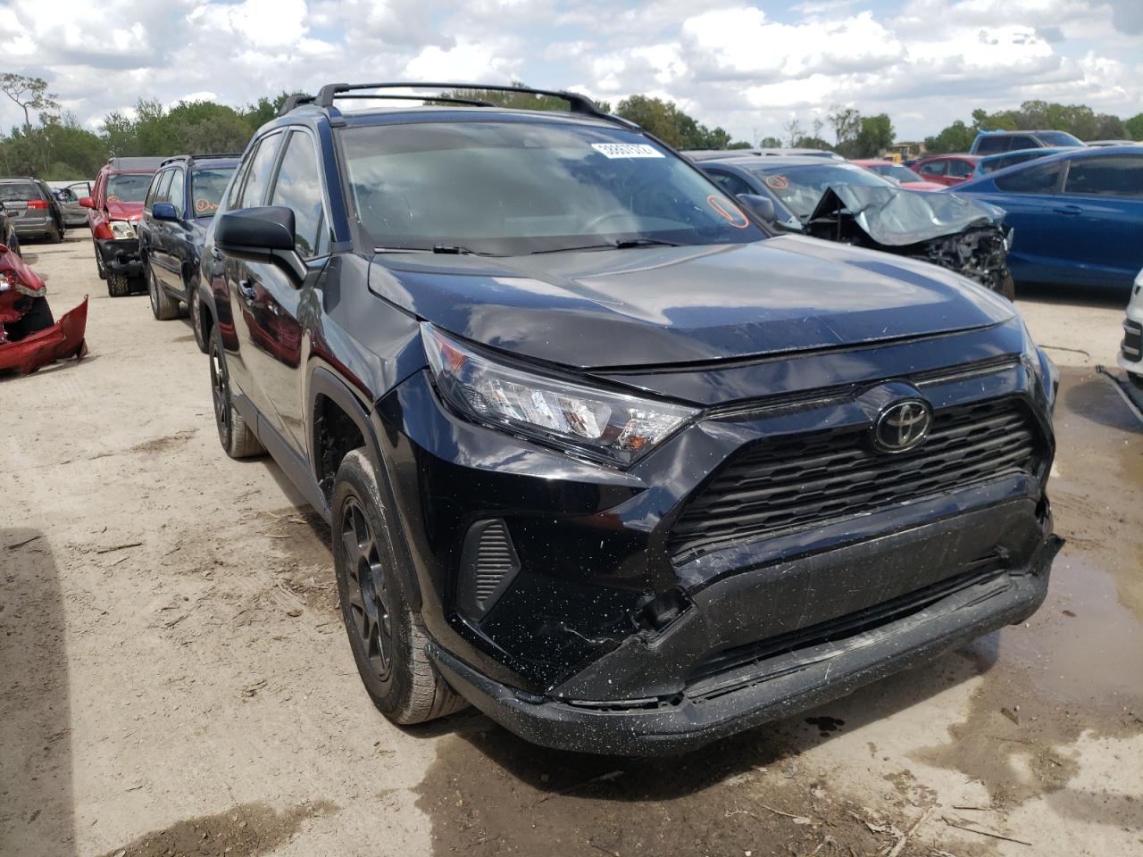 Photo 1 from auction – 2020 TOYOTA RAV4 LE with VIN JTMH1RFV0LD059926
