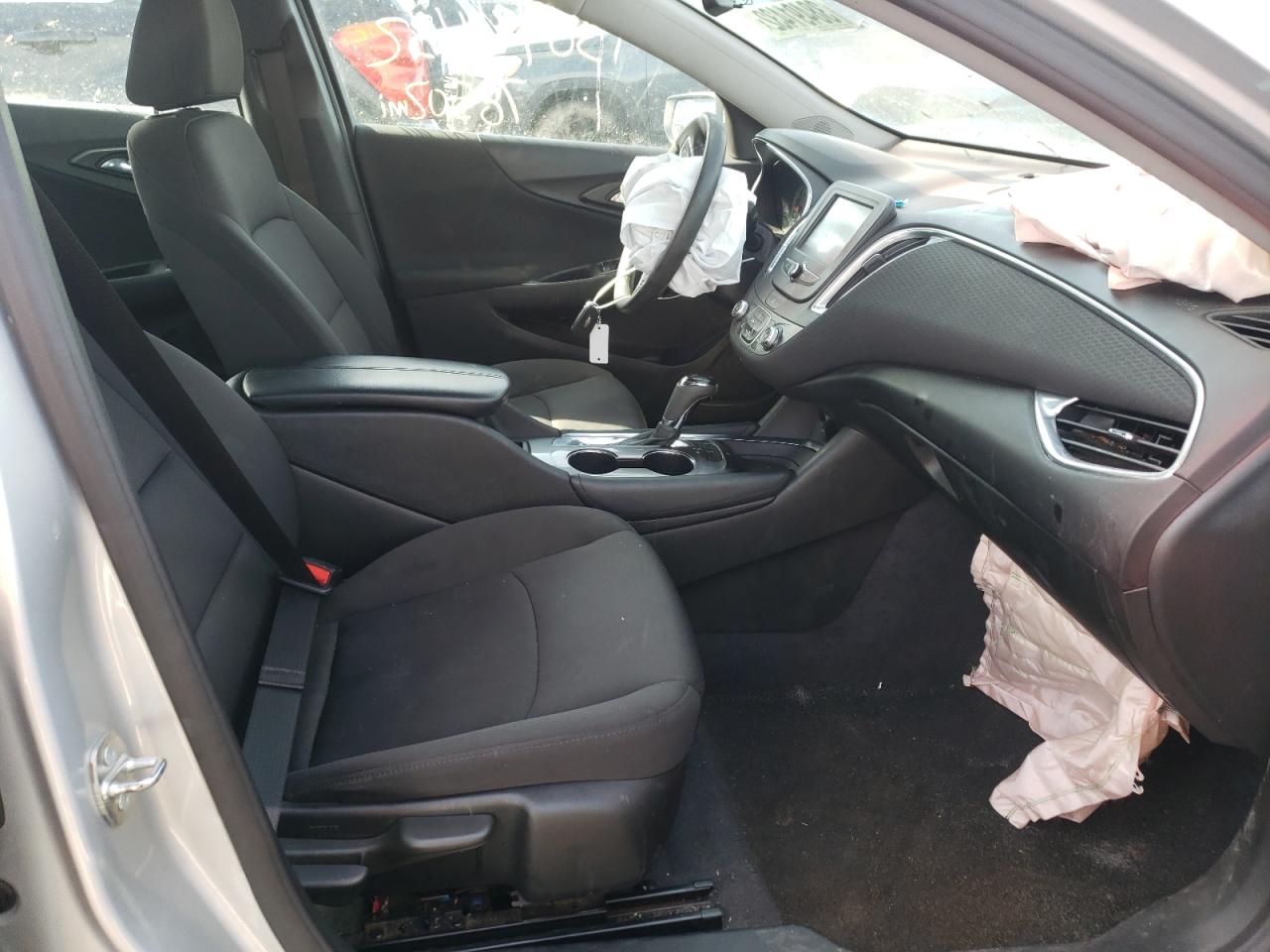Photo 5 from auction – 2018 CHEVROLET MALIBU LT with VIN 1G1ZD5ST6JF261334