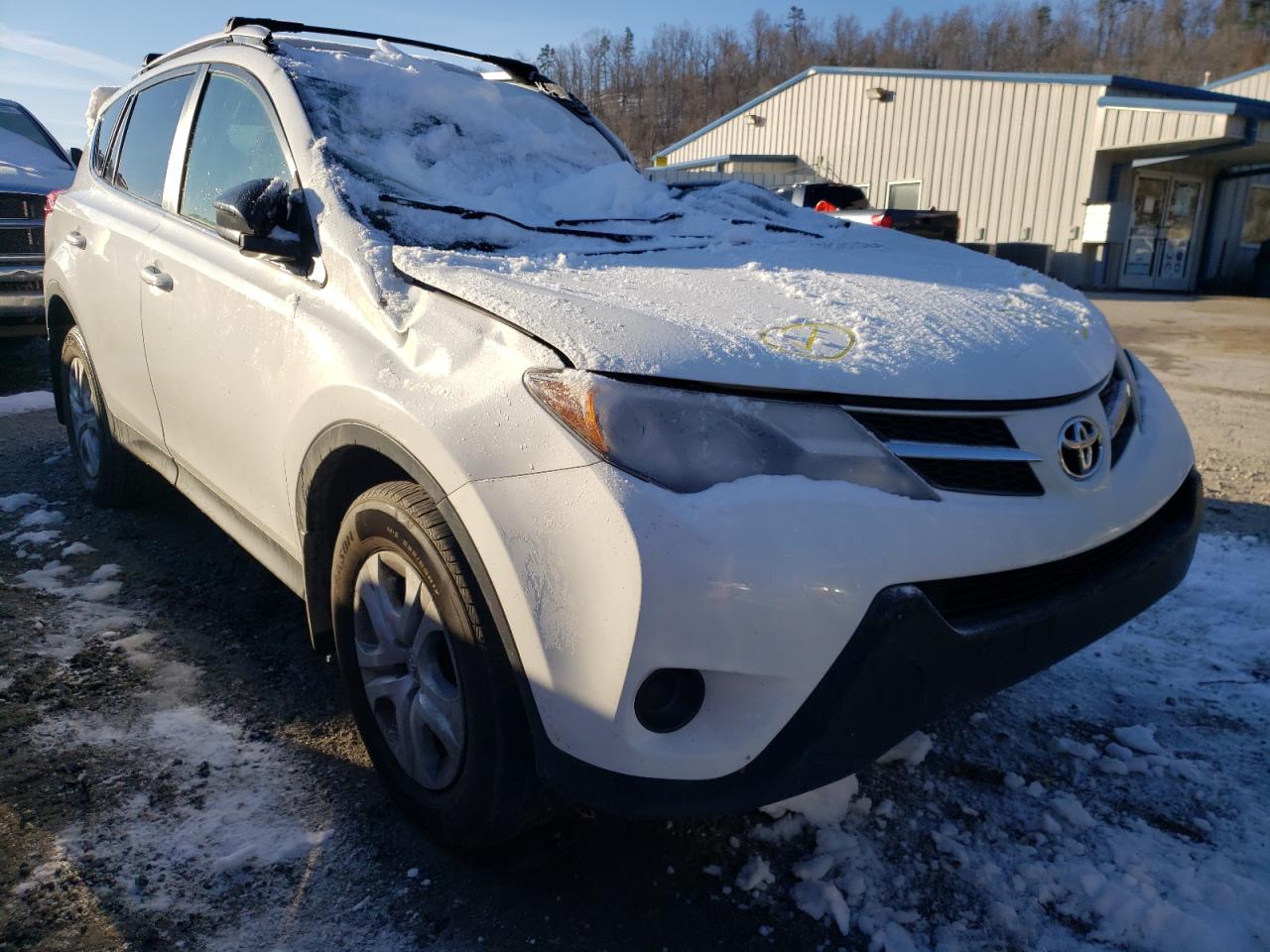 TOYOTA RAV4 LE 2014 с VIN JTMBFREV2ED059647 - Фото с аукциона