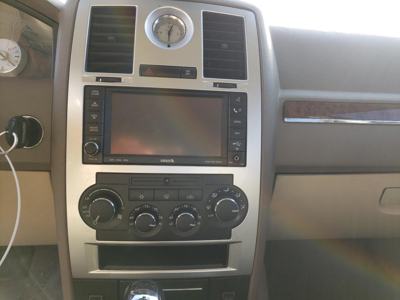 Photo 9 from auction – 2008 CHRYSLER 300 with VIN 2C3LA63H88H295522