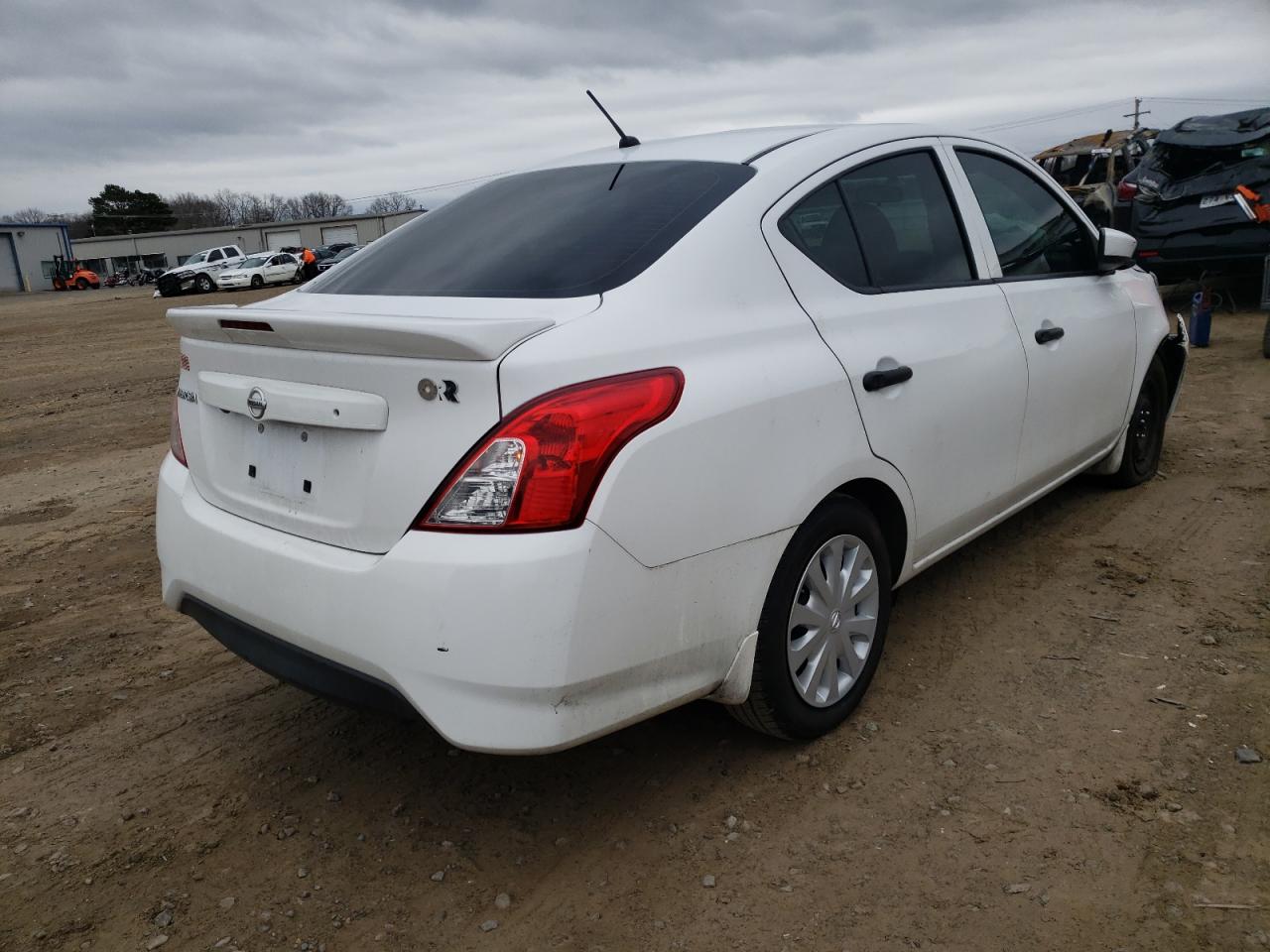 Photo 4 from auction – 2019 NISSAN VERSA S with VIN 3N1CN7AP2KL813125
