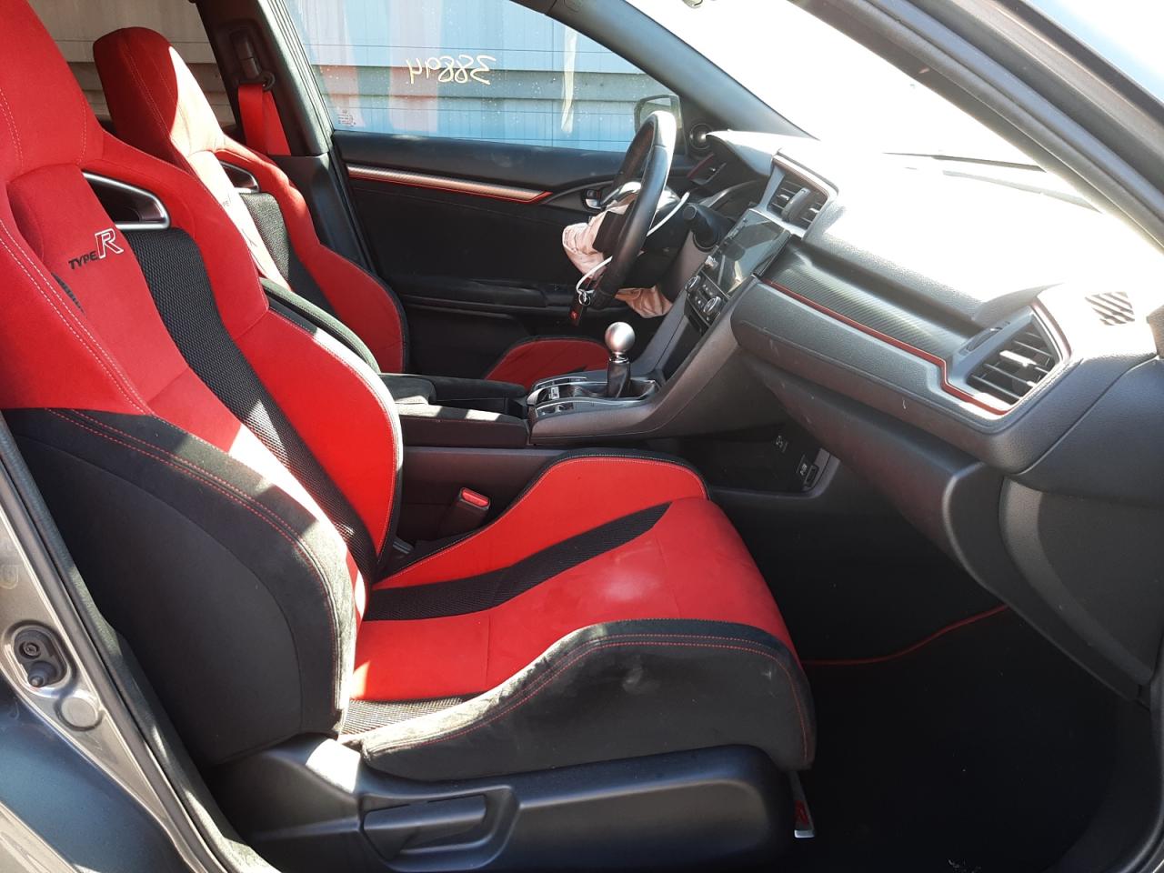 Photo 5 from auction – 2019 HONDA CIVIC TYPE with VIN SHHFK8G76KU206271