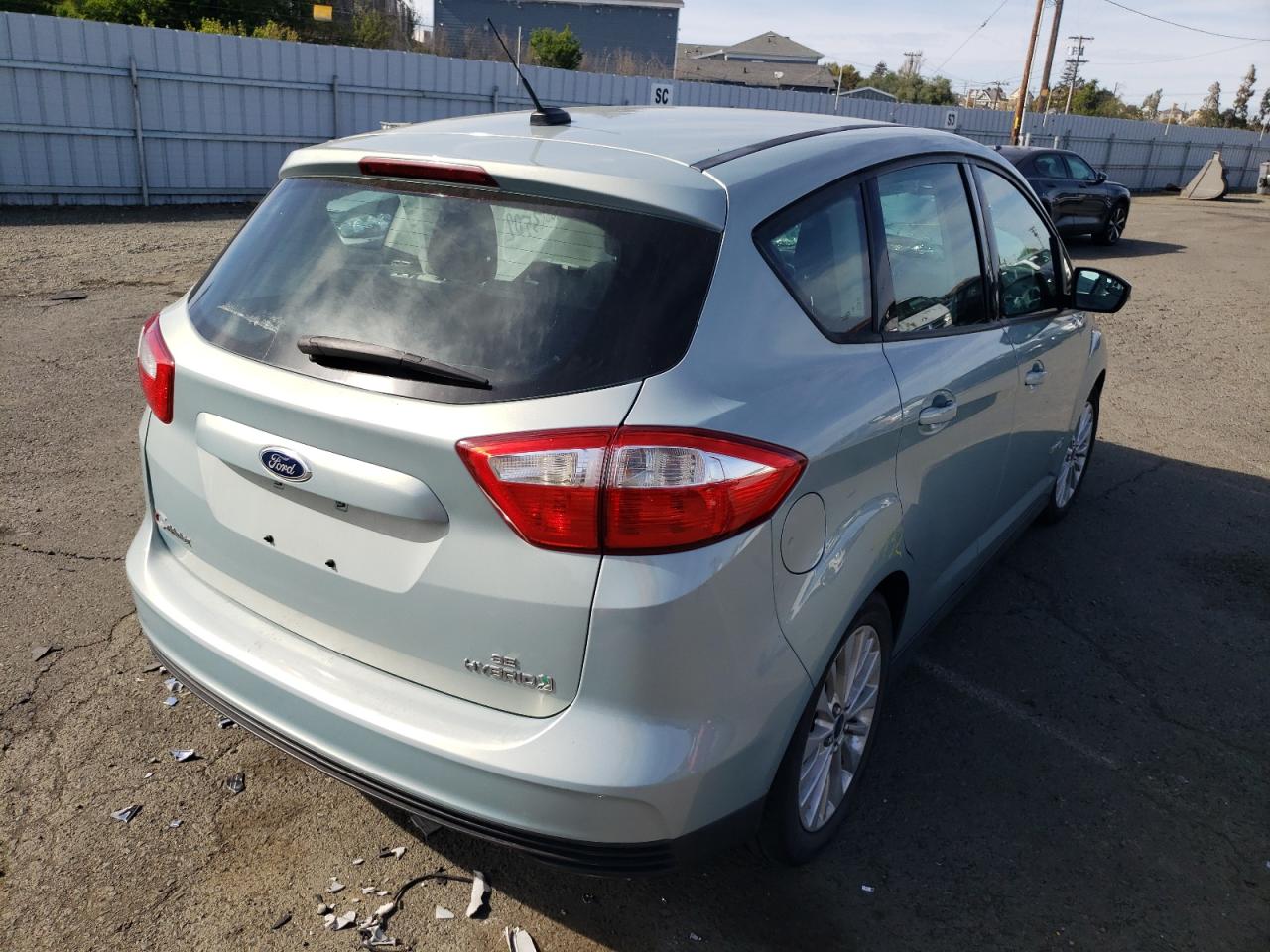 Photo 4 from auction – 2013 FORD C-MAX SE with VIN 1FADP5AU5DL541597