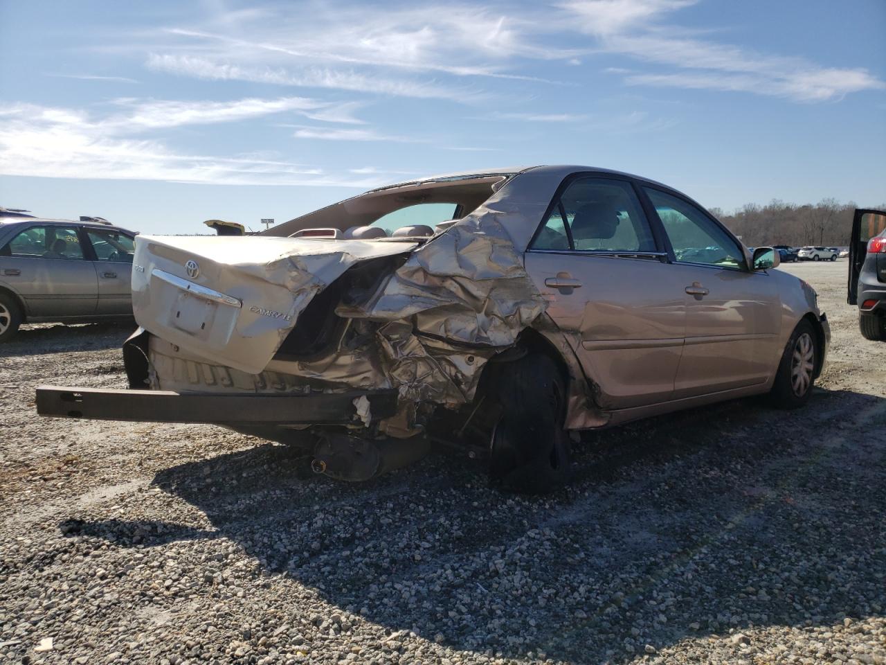 Photo 4 from auction – 2005 TOYOTA CAMRY LE with VIN 4T1BE32K15U412854
