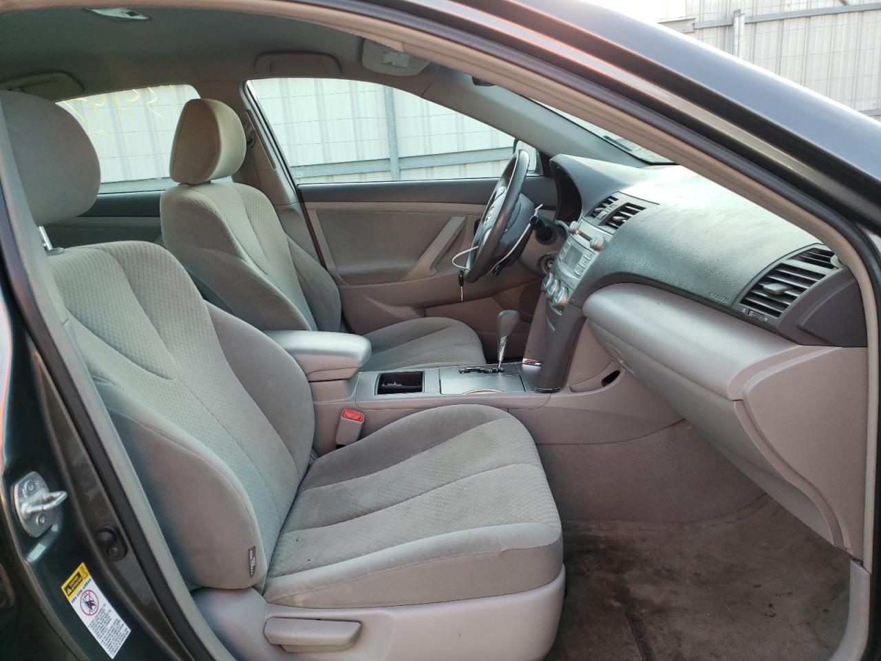 Photo 5 from auction – 2007 TOYOTA CAMRY CE with VIN 4T4BE46K67R010742