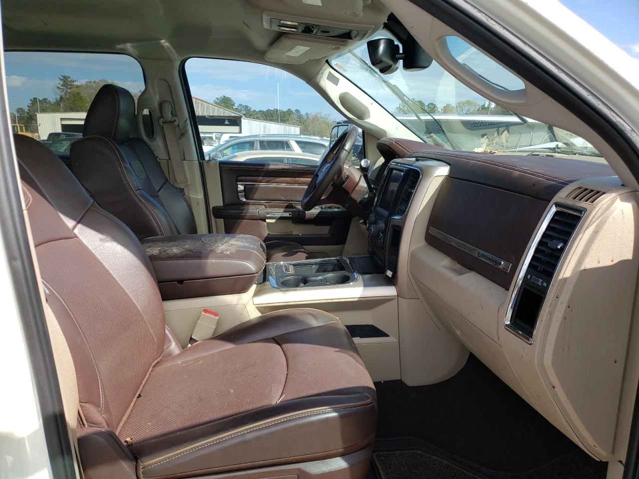 Photo 5 from auction – 2018 RAM 2500 LONGH with VIN 3C6UR5PL3JG349355