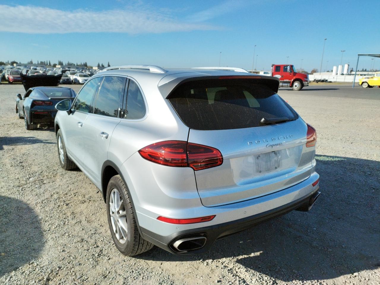 Photo 3 from auction – 2018 PORSCHE CAYENNE with VIN WP1AA2A21JKA03300