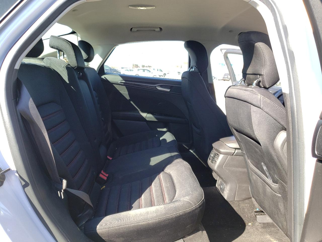 Photo 6 from auction – 2013 FORD FUSION SE with VIN 3FA6P0LU5DR316705