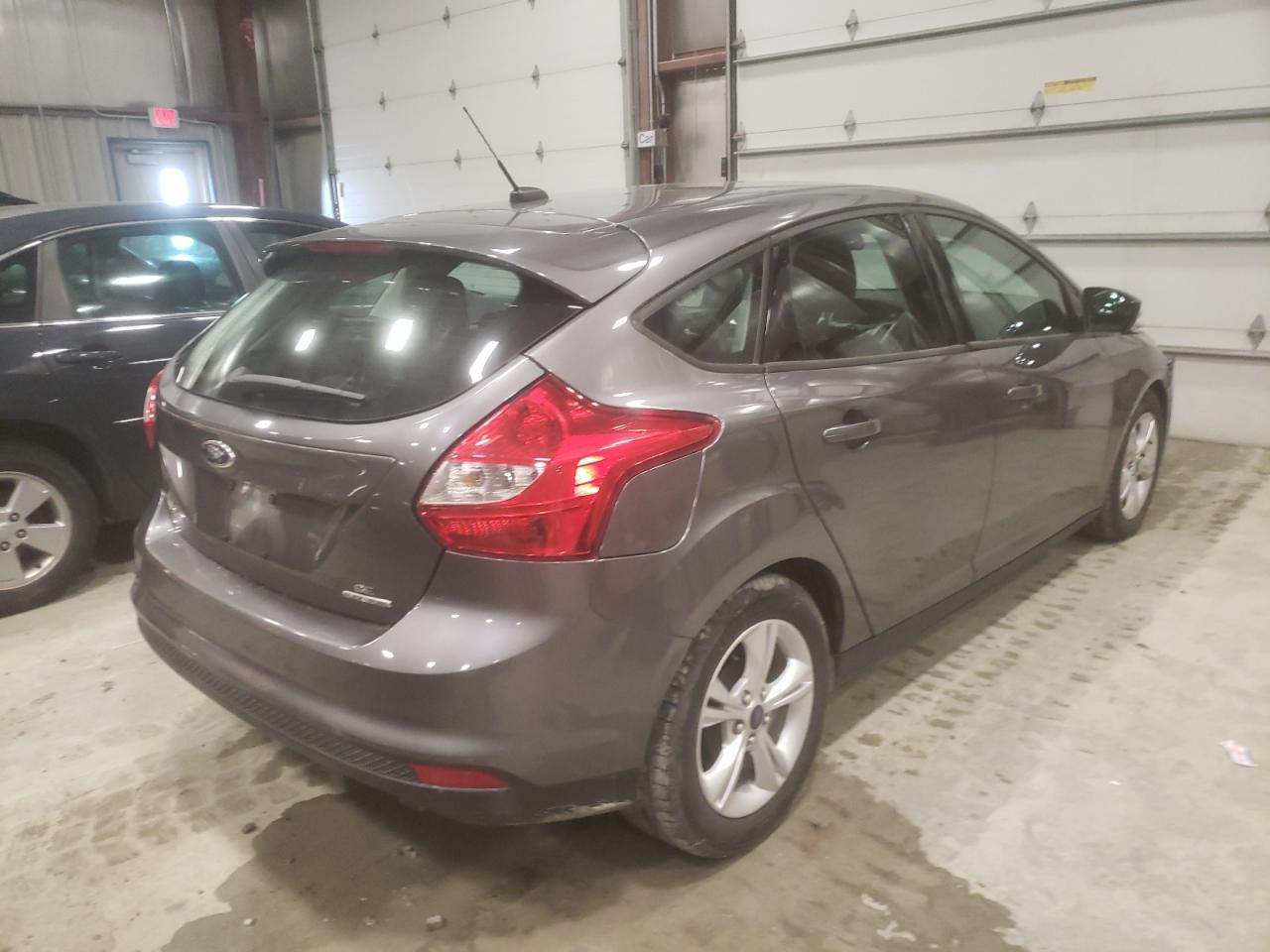 Photo 4 from auction – 2014 FORD FOCUS SE with VIN 1FADP3K23EL264242