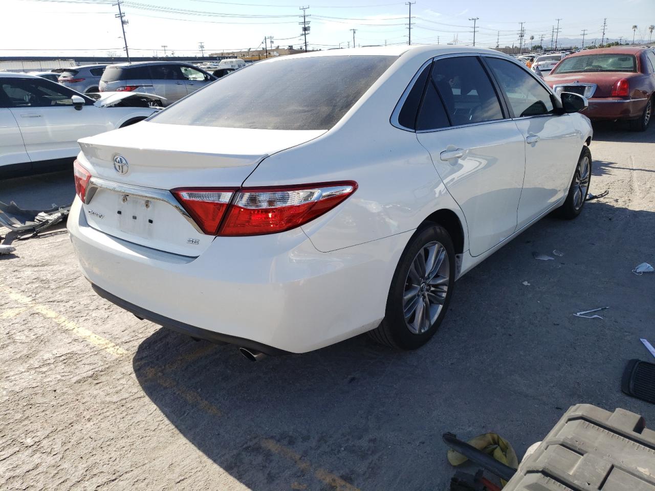 Photo 4 from auction – 2016 TOYOTA CAMRY LE with VIN 4T1BF1FK7GU182915