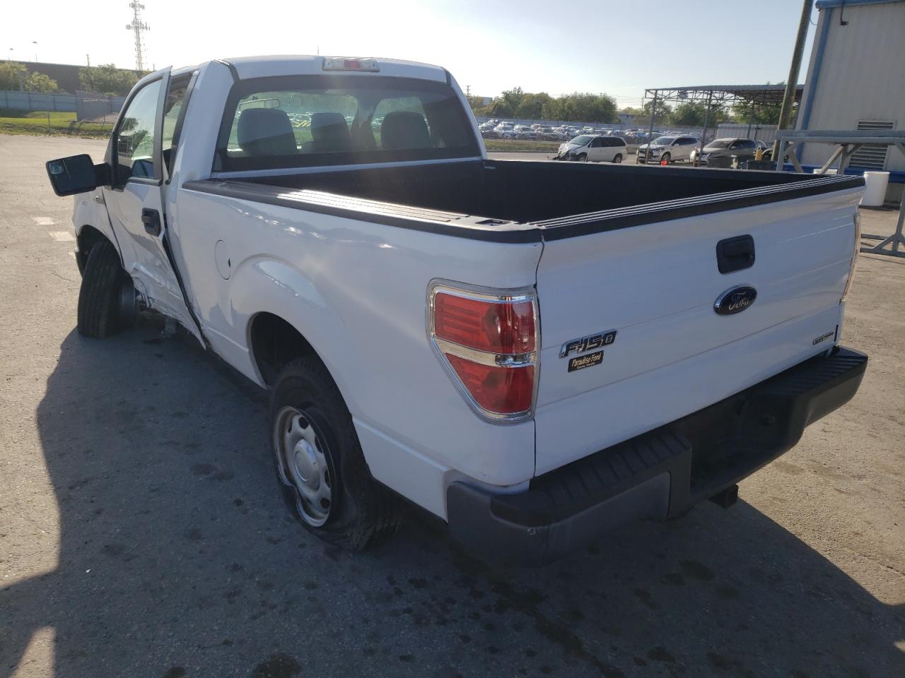 Photo 3 from auction – 2014 FORD F150 with VIN 1FTMF1CM4EKF88128