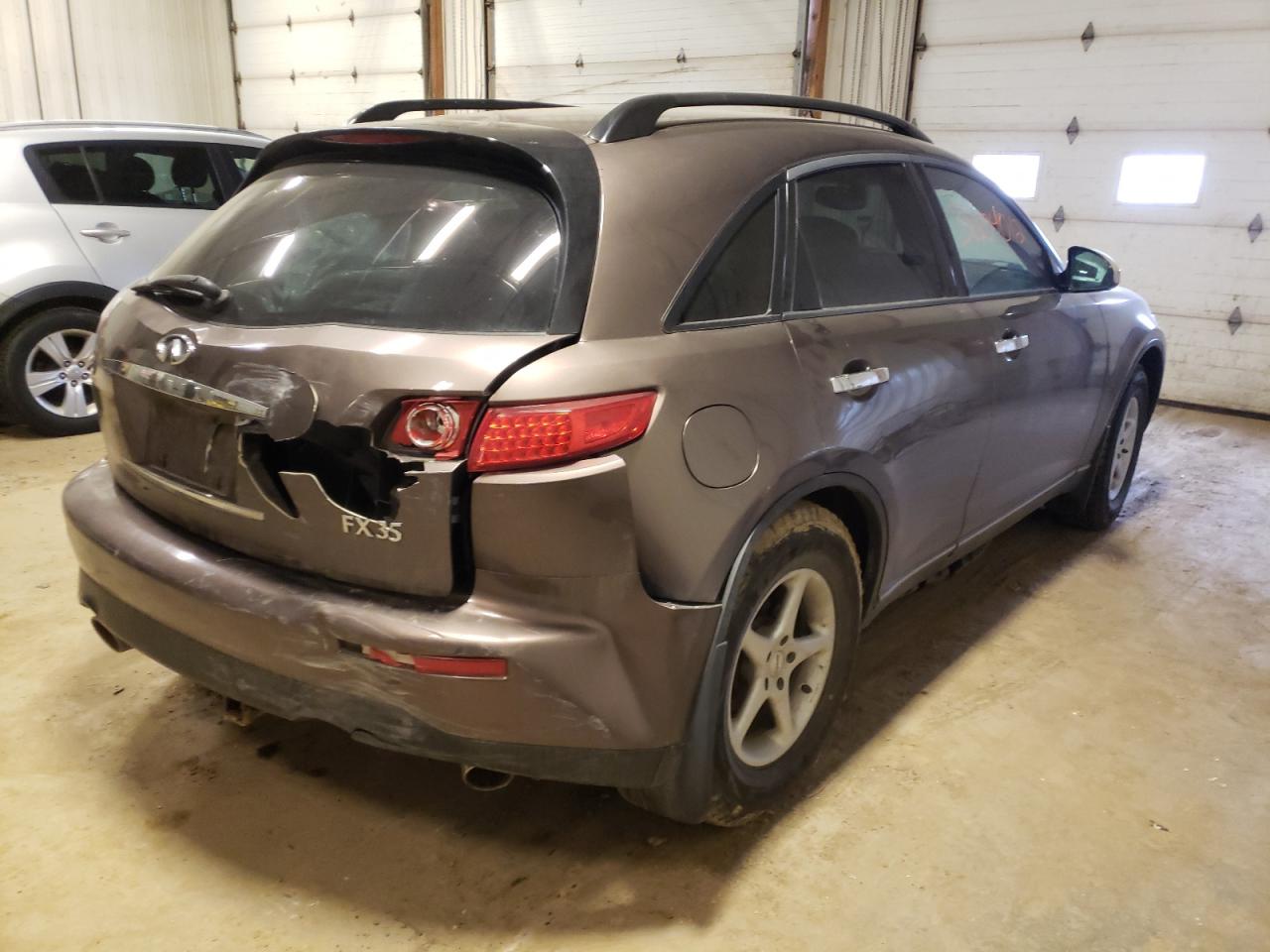 Photo 4 from auction – 2003 INFINITI FX35 with VIN JNRAS08W43X200107