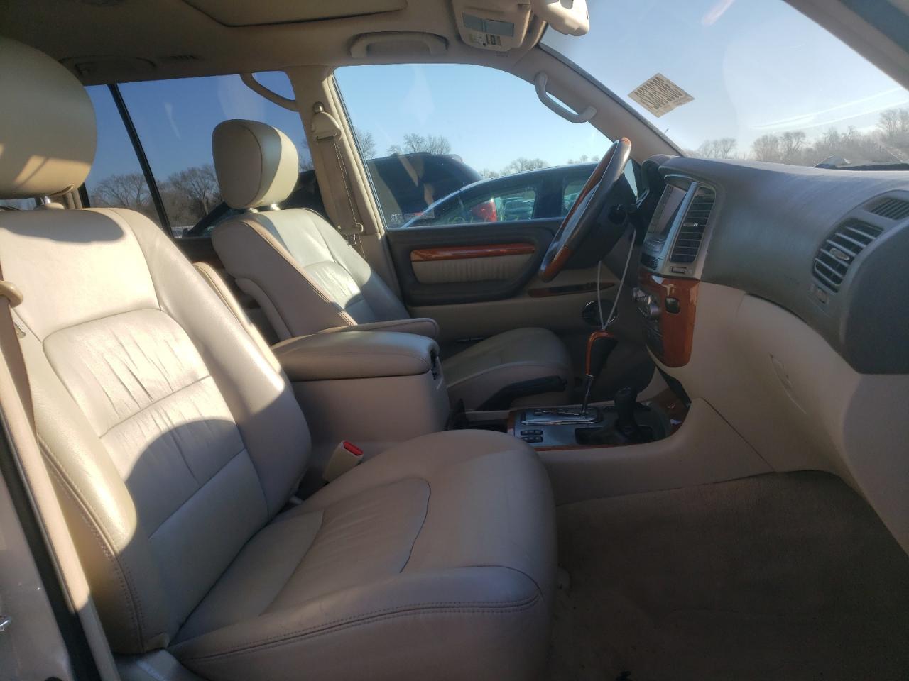 Photo 5 from auction – 2007 LEXUS LX 470 with VIN JTJHT00W174020112
