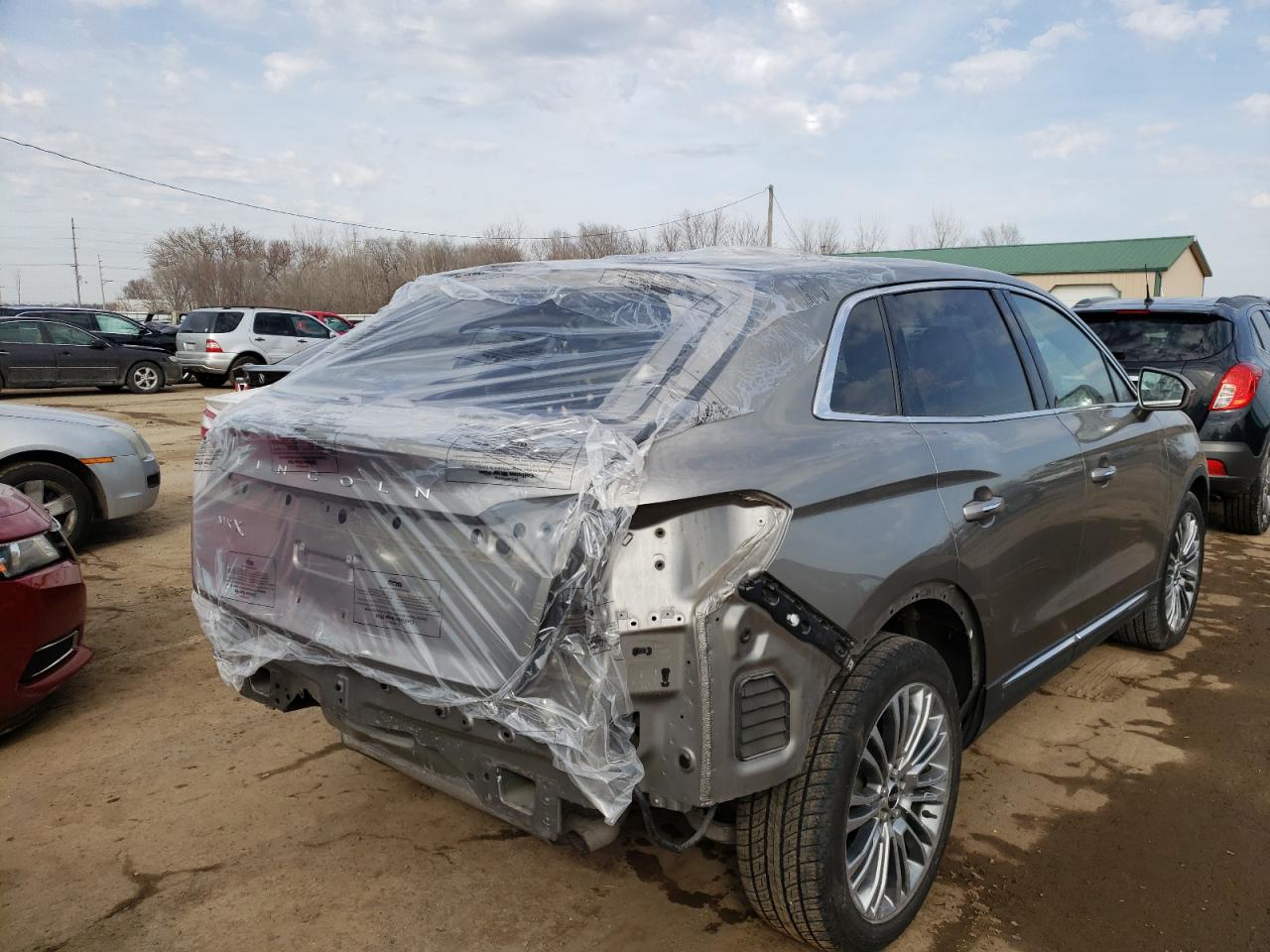 Photo 4 from auction – 2017 LINCOLN MKX RESERV with VIN 2LMPJ6LR9HBL30416