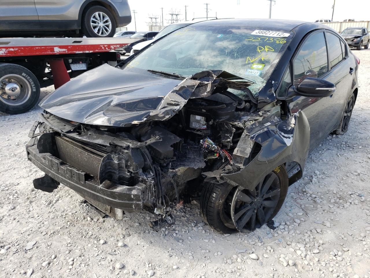 Photo 2 from auction – 2014 KIA FORTE LX with VIN KNAFX4A69E5227386