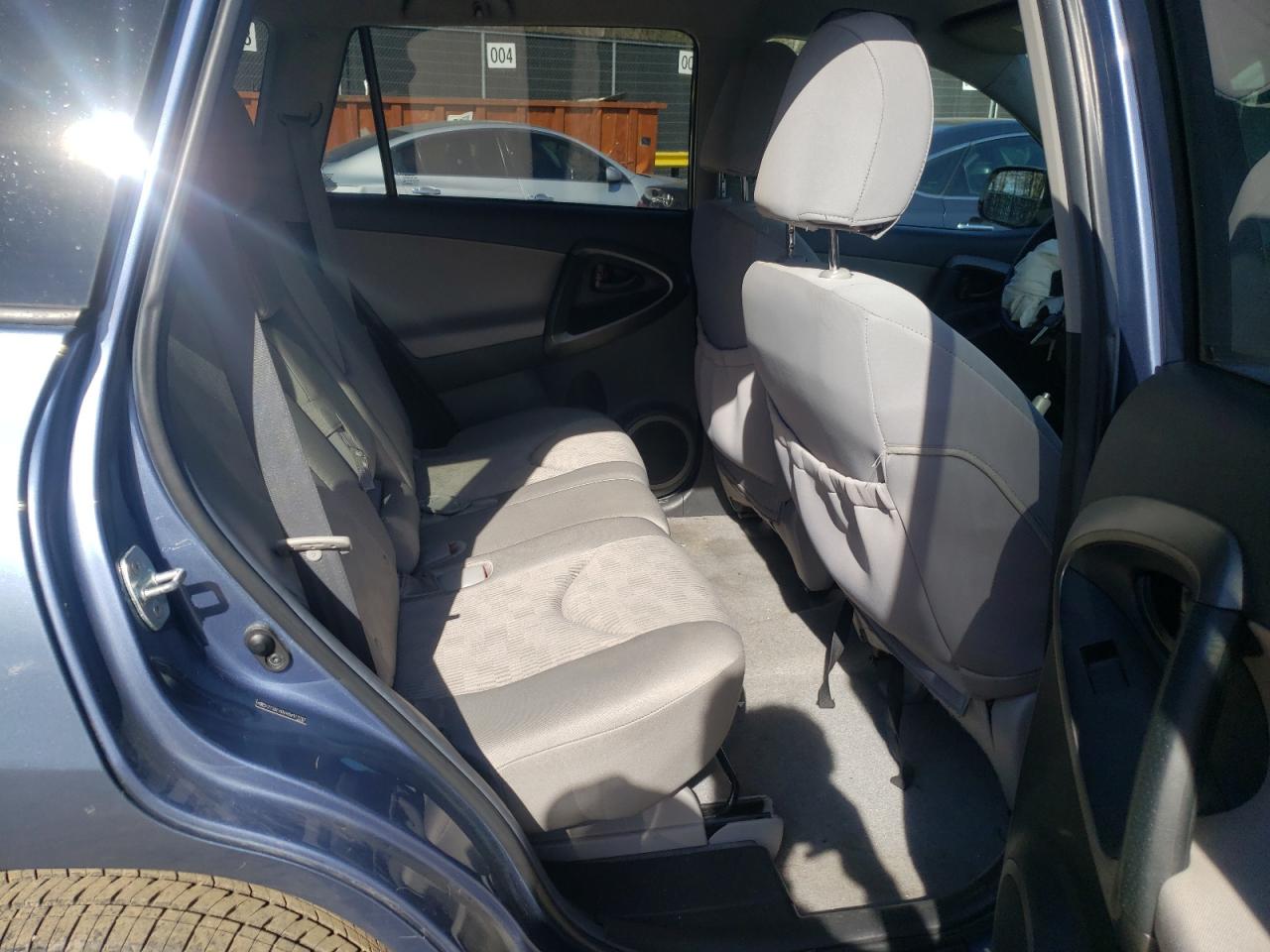 Photo 6 from auction – 2011 TOYOTA RAV4 with VIN 2T3BF4DV4BW171787