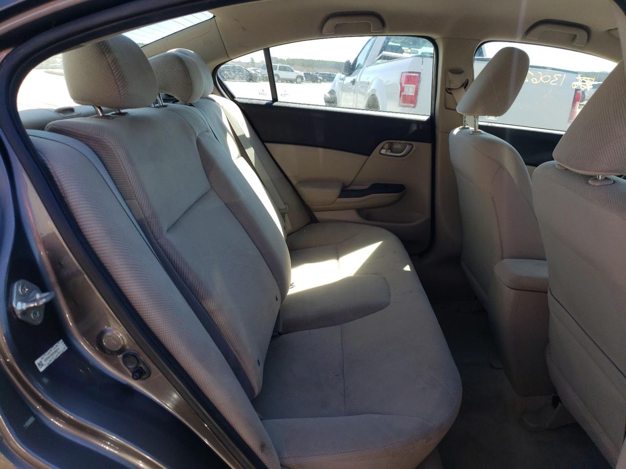 Photo 6 from auction – 2012 HONDA CIVIC with VIN 19XFB2F55CE335219