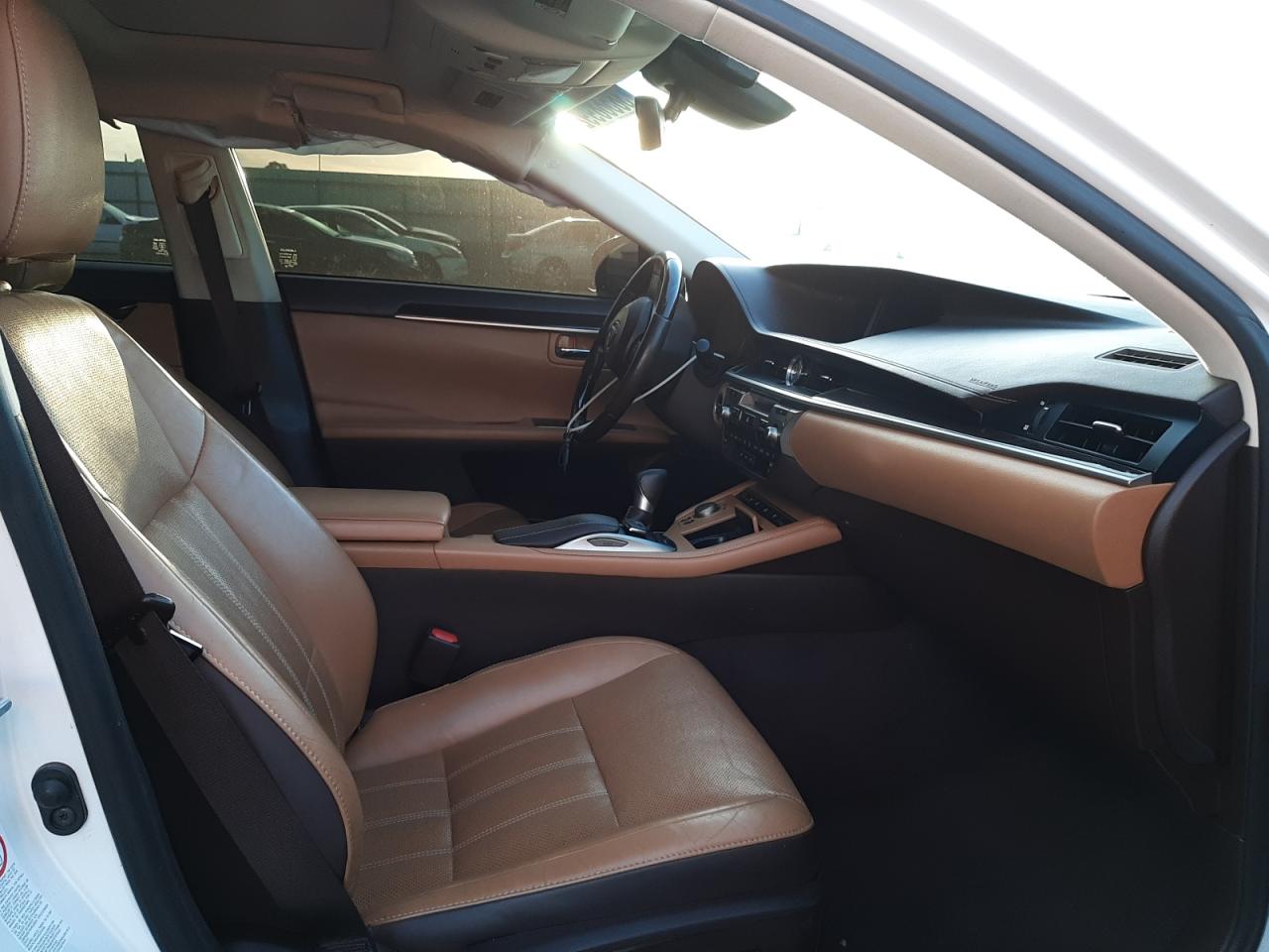 Photo 5 from auction – 2016 LEXUS ES 300H with VIN JTHBW1GG3G2109985