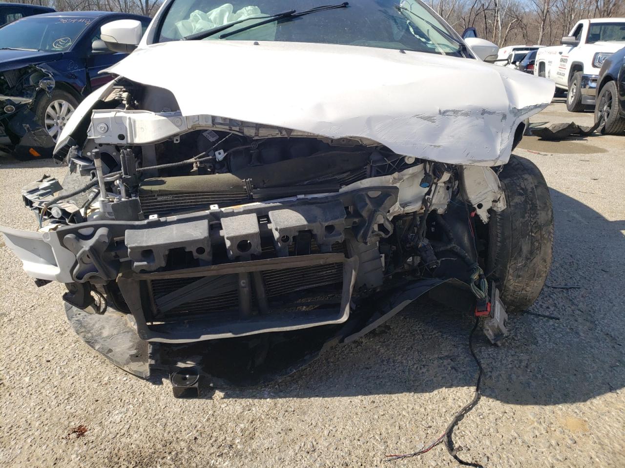 Photo 7 from auction – 2012 FORD FOCUS SEL with VIN 1FAHP3M28CL445686