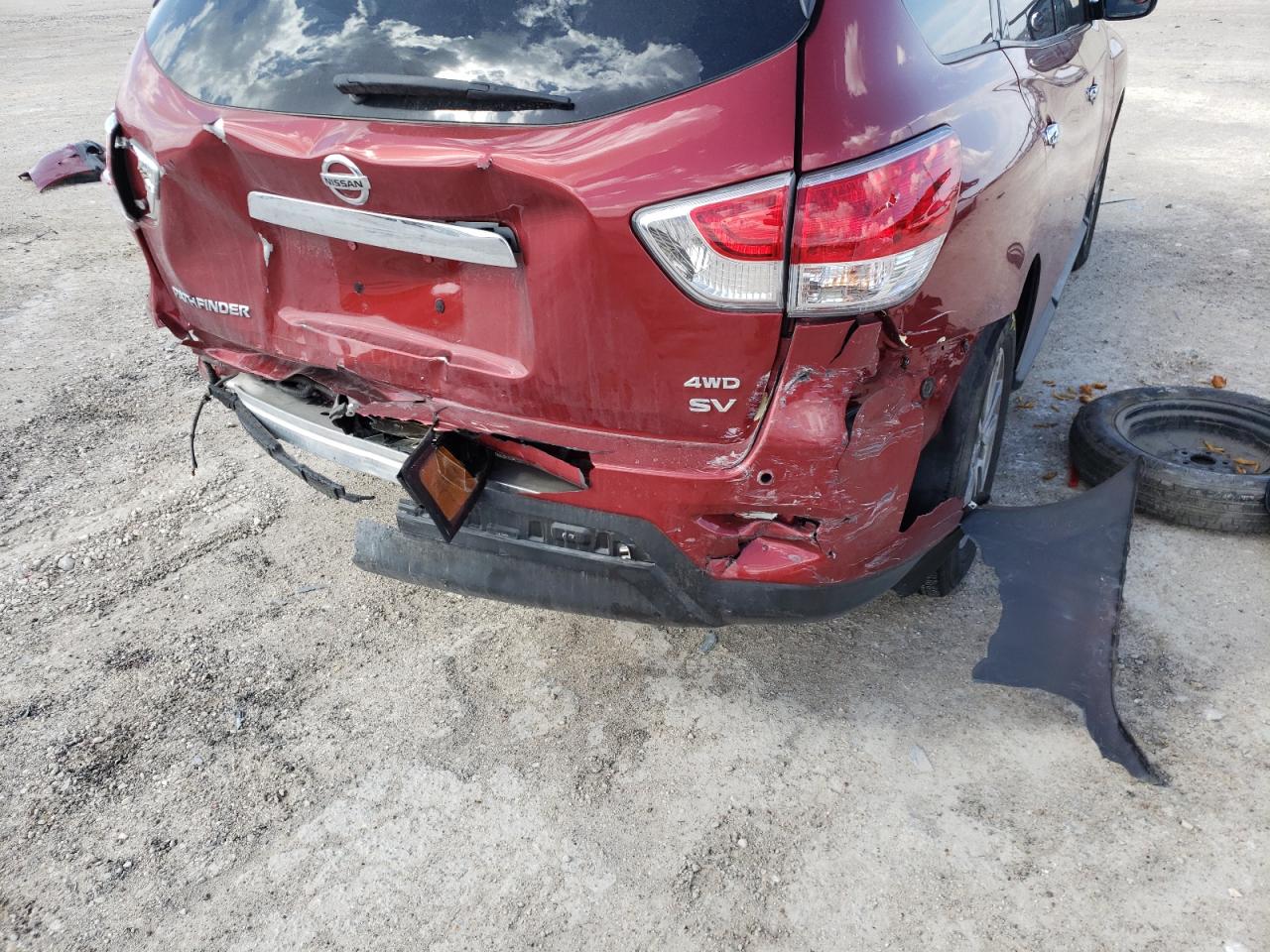 Photo 9 from auction – 2014 NISSAN PATHFINDER with VIN 5N1AR2MM5EC699470