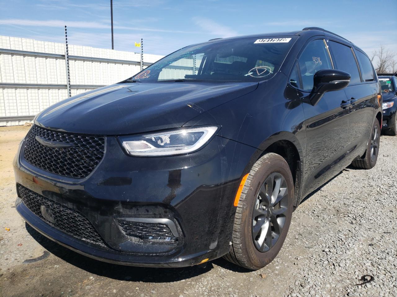 Photo 2 from auction – 2021 CHRYSLER PACIFICA T with VIN 2C4RC1FGXMR558748