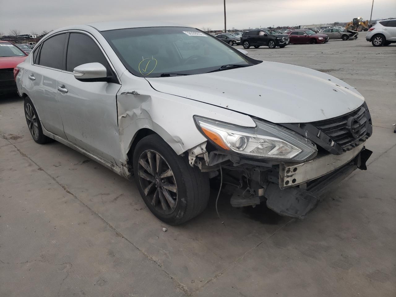 NISSAN ALTIMA 2.5 2017 with VIN 1N4AL3AP1HC157352 - Photo from auction