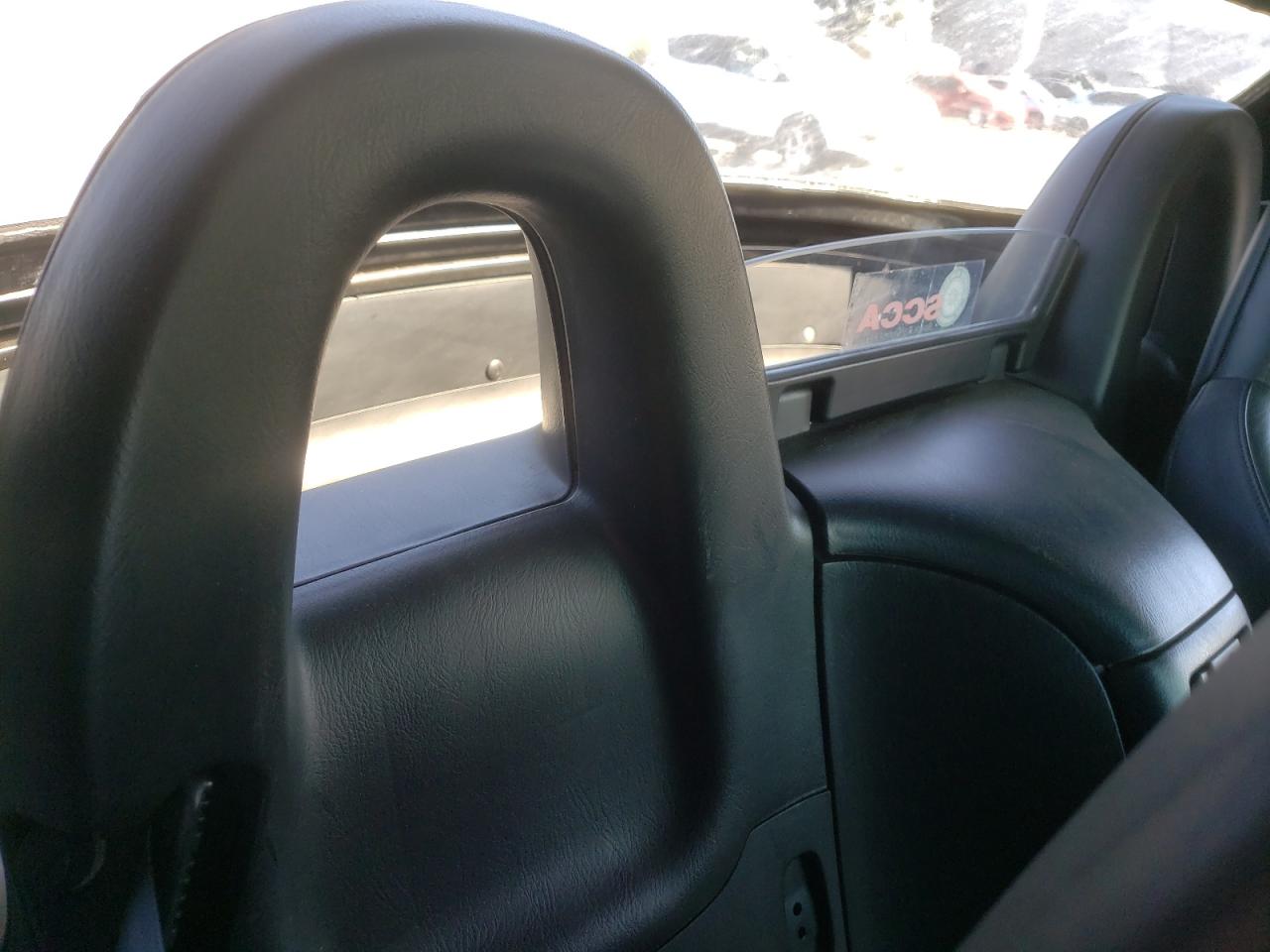 Photo 6 from auction – 2000 HONDA S2000 with VIN JHMAP1145YT005257